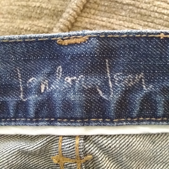 London Jean Cut Offs - Picture 6 of 7